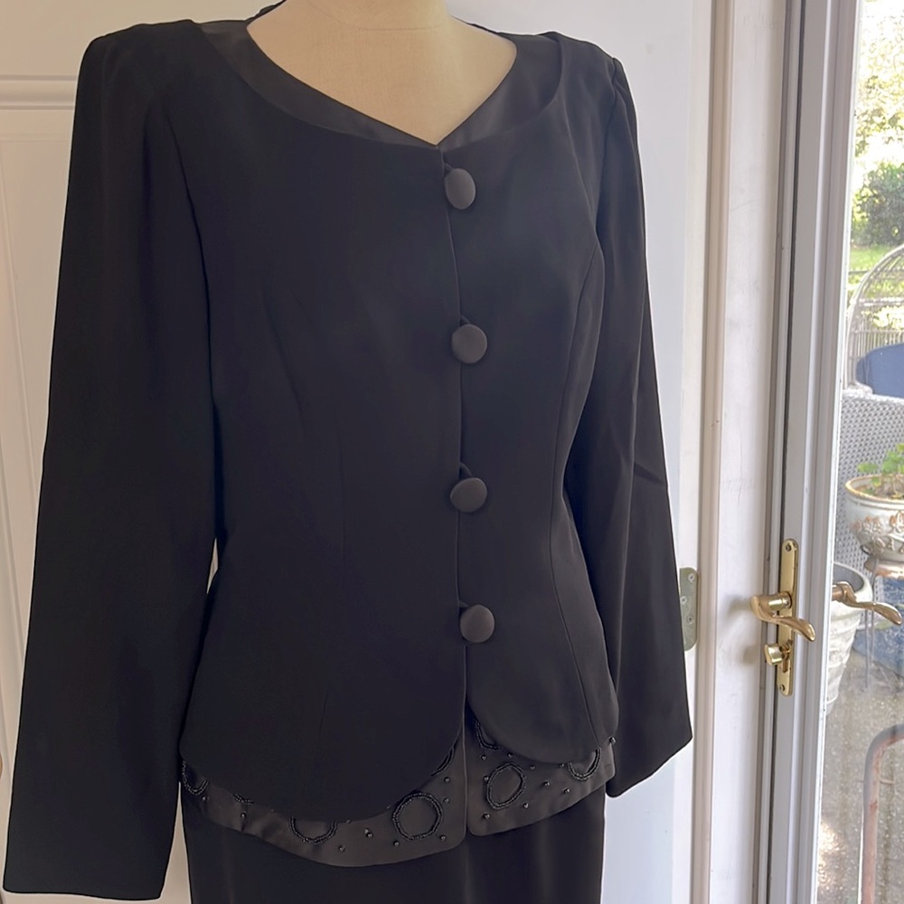SALE ‼️Rimini suit